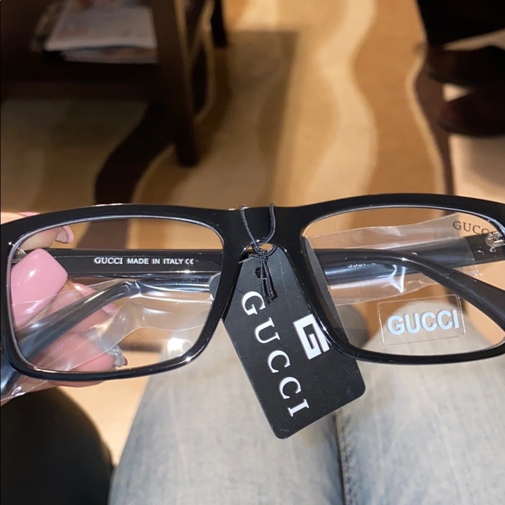 Gucci Black Frames 👓